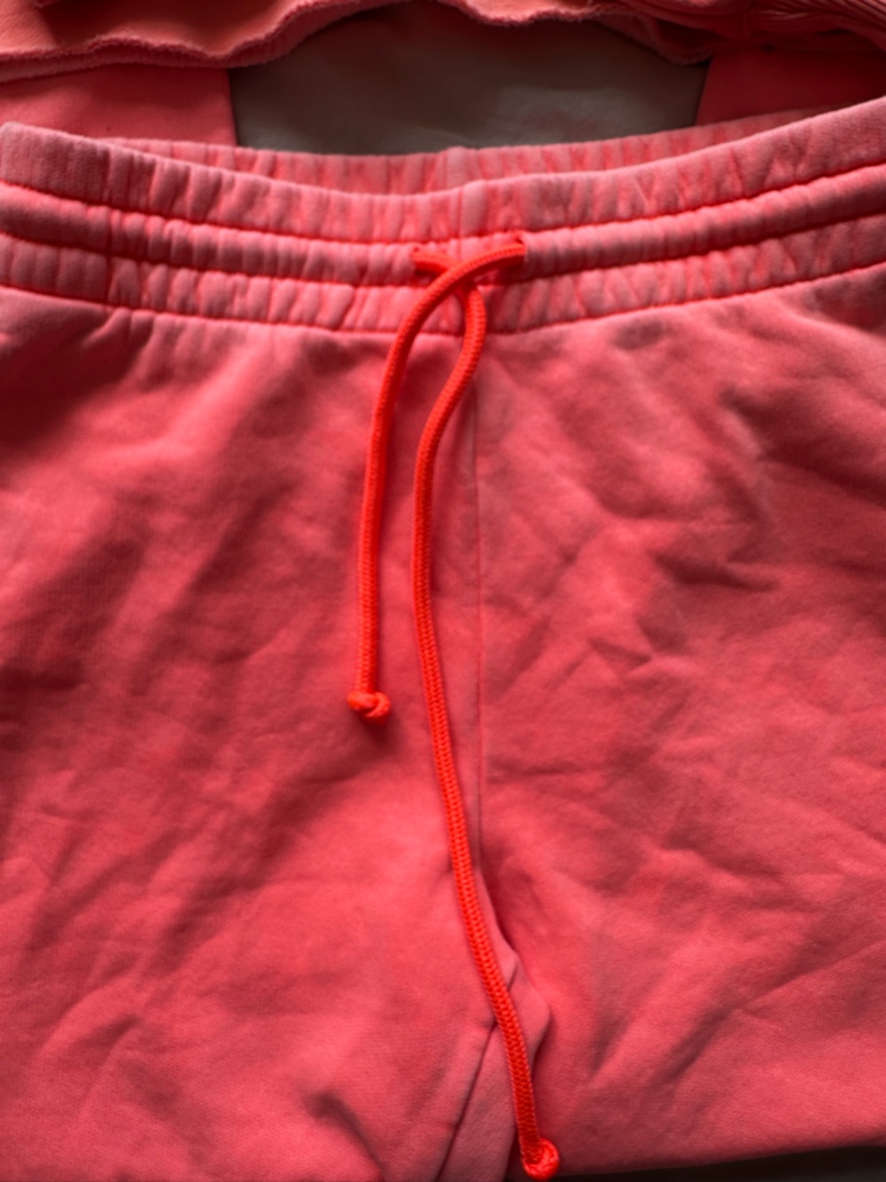 Tna by aritzia Coral Pink Cropped Hoodie Jogger Set XS Cozy Fleece - Picture 2 of 14